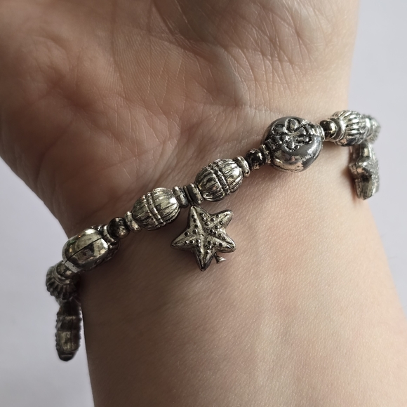 Handmade bracelet lamp work glass bead silver tone stretch stretchy - Picture 4 of 10